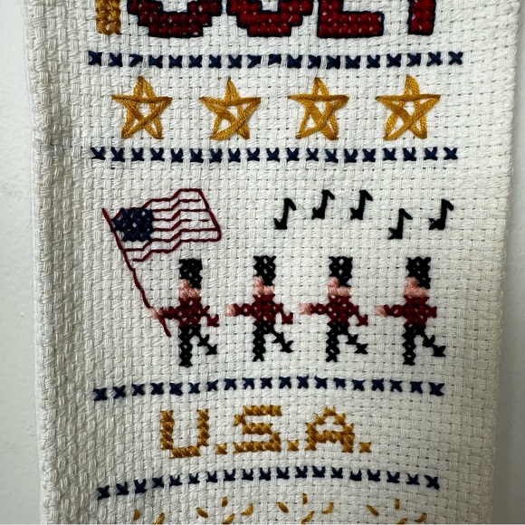 Handmade July 4th Wall Hanging - Picture 5 of 8
